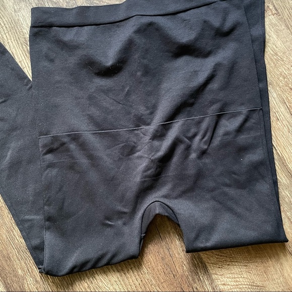 Spanx Look At Me Now High-Waisted Seamless Leggings - Picture 4 of 4